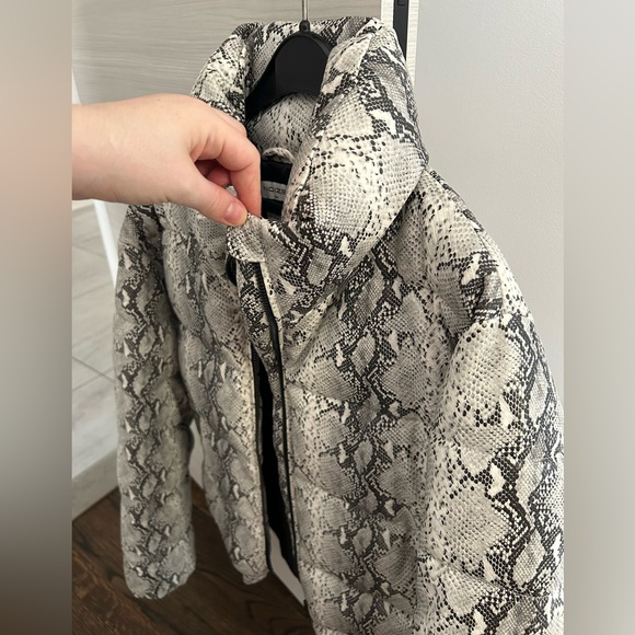 NOIZE new vegan leather puffer jacket size M - Picture 2 of 7